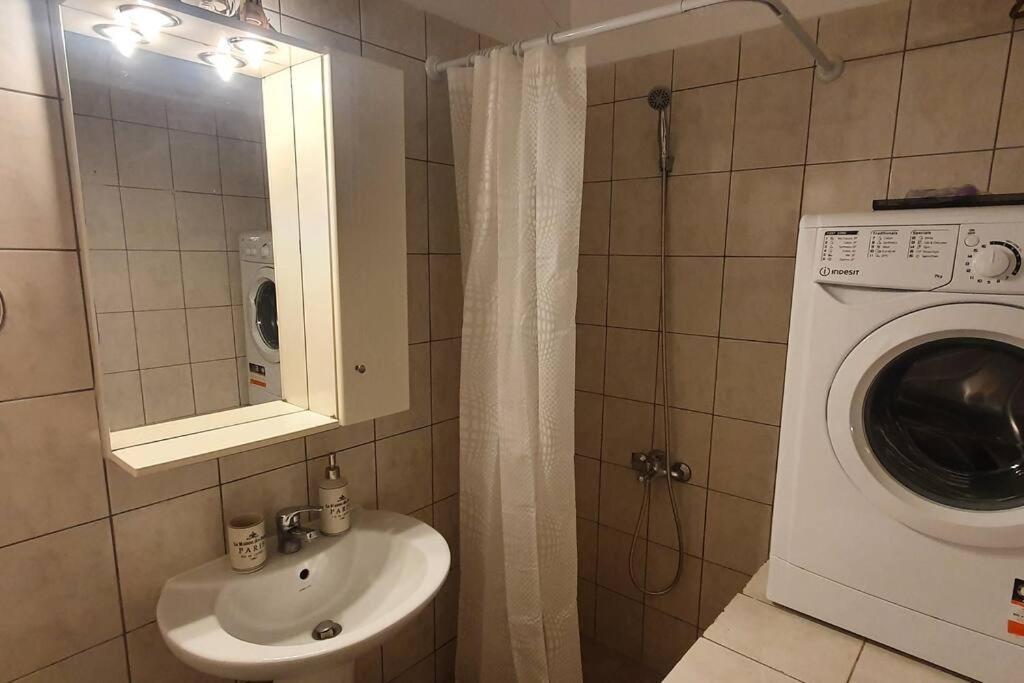 Spacious Beauty In Athens, 55M2, Metro 7' Eksteriør bilde
